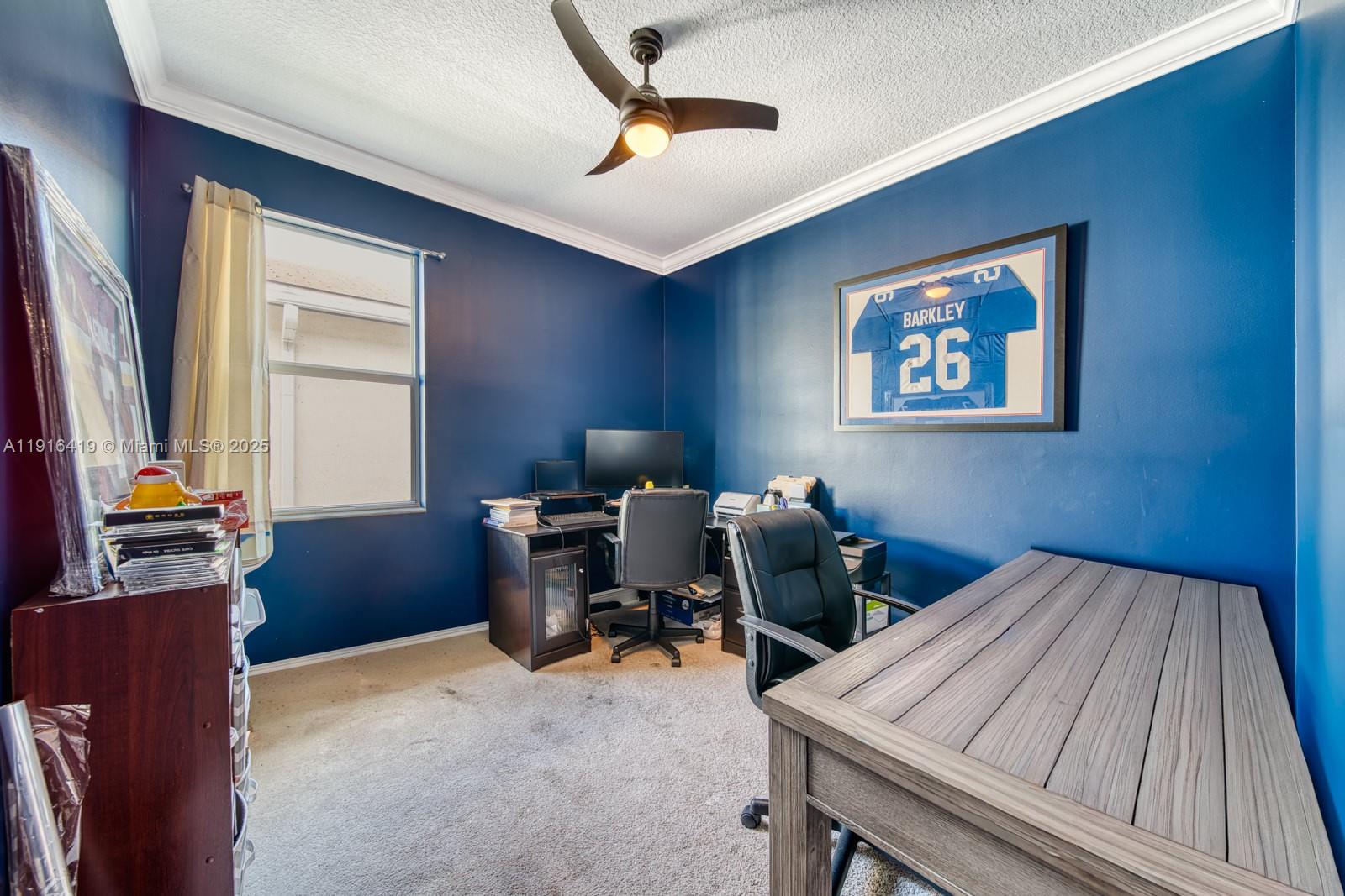 CRYSTAL LAKE 1ST SEC - Residential