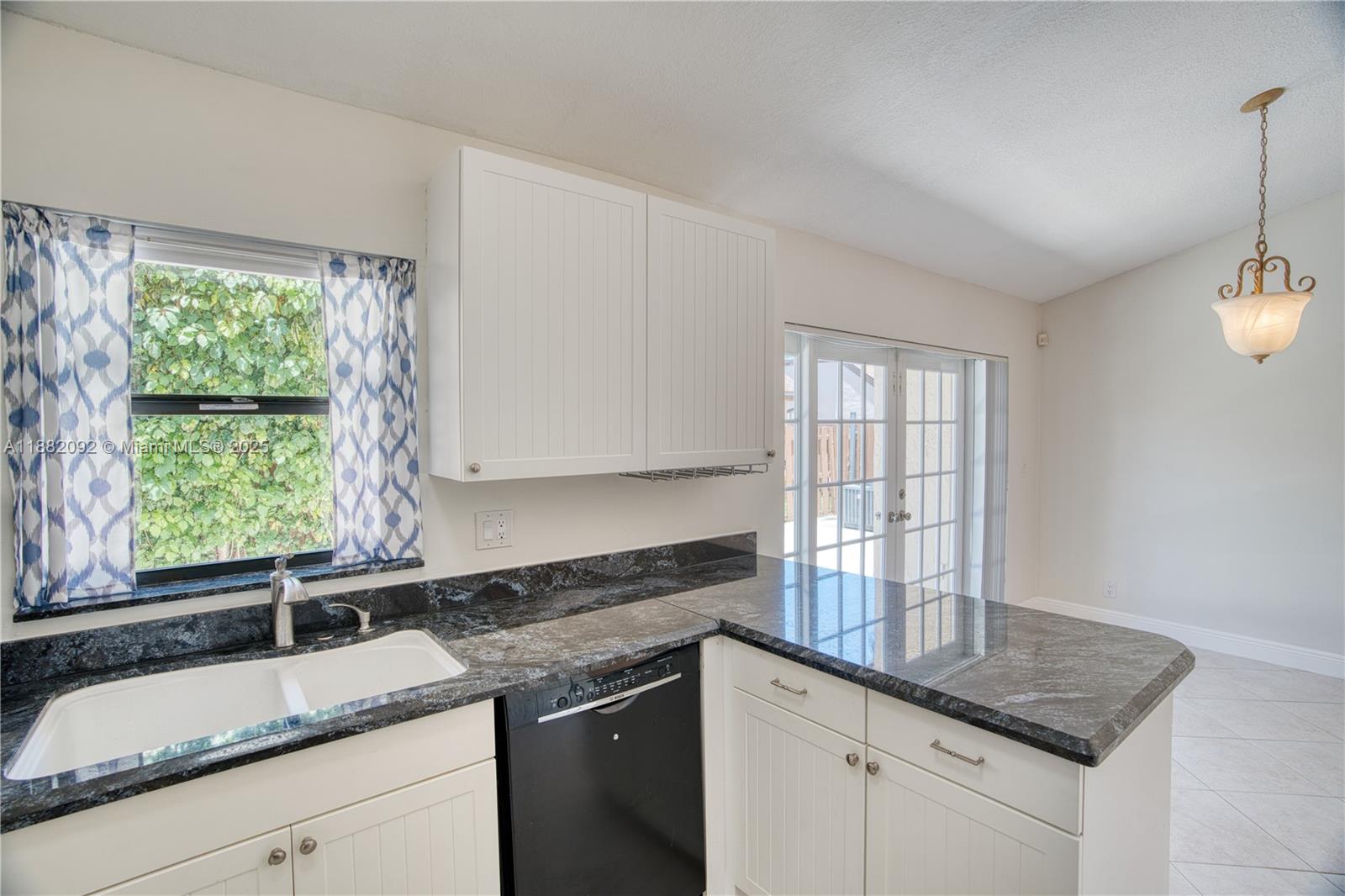 CINNAMON 1 - Residential