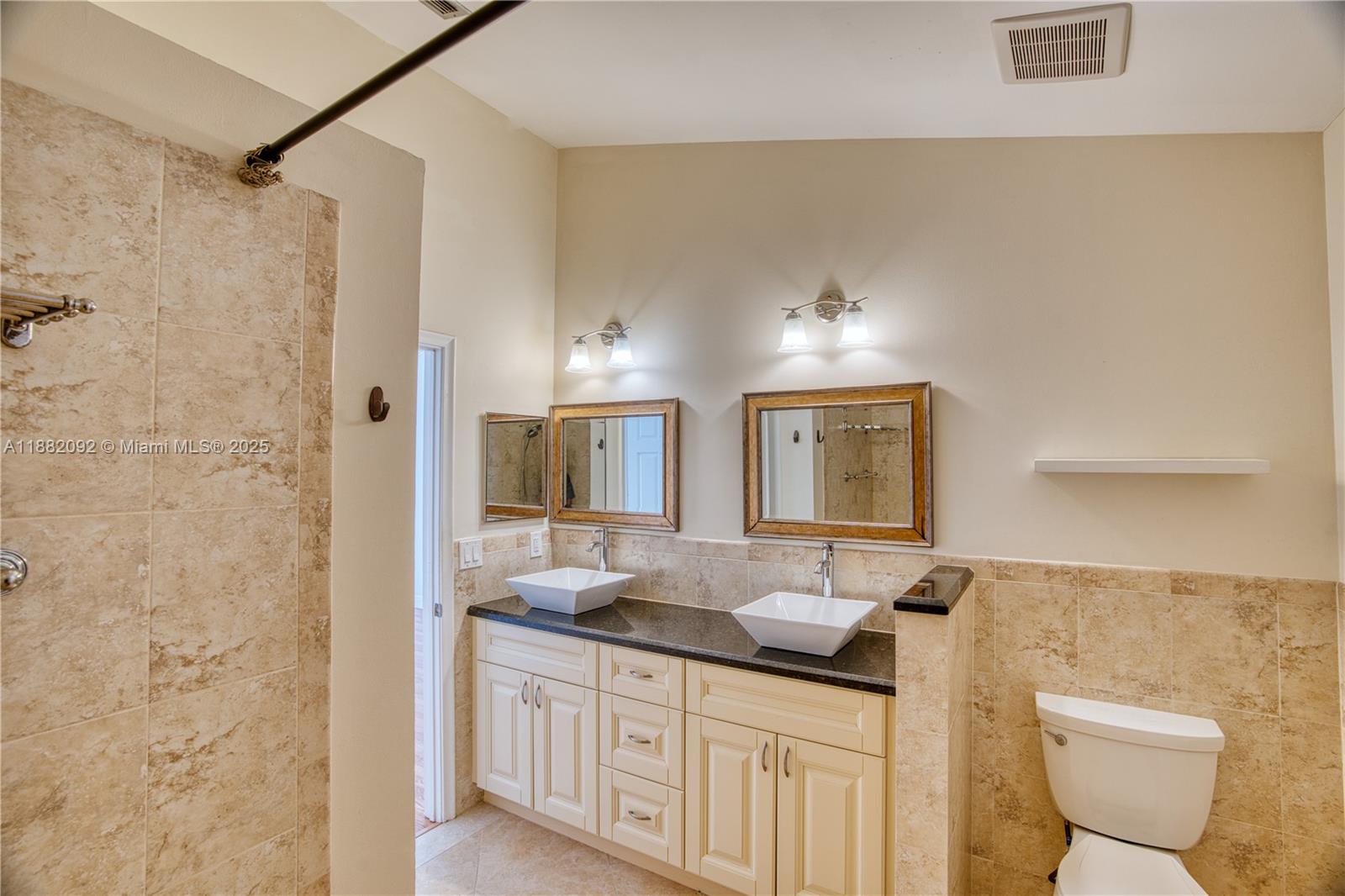 CINNAMON 1 - Residential