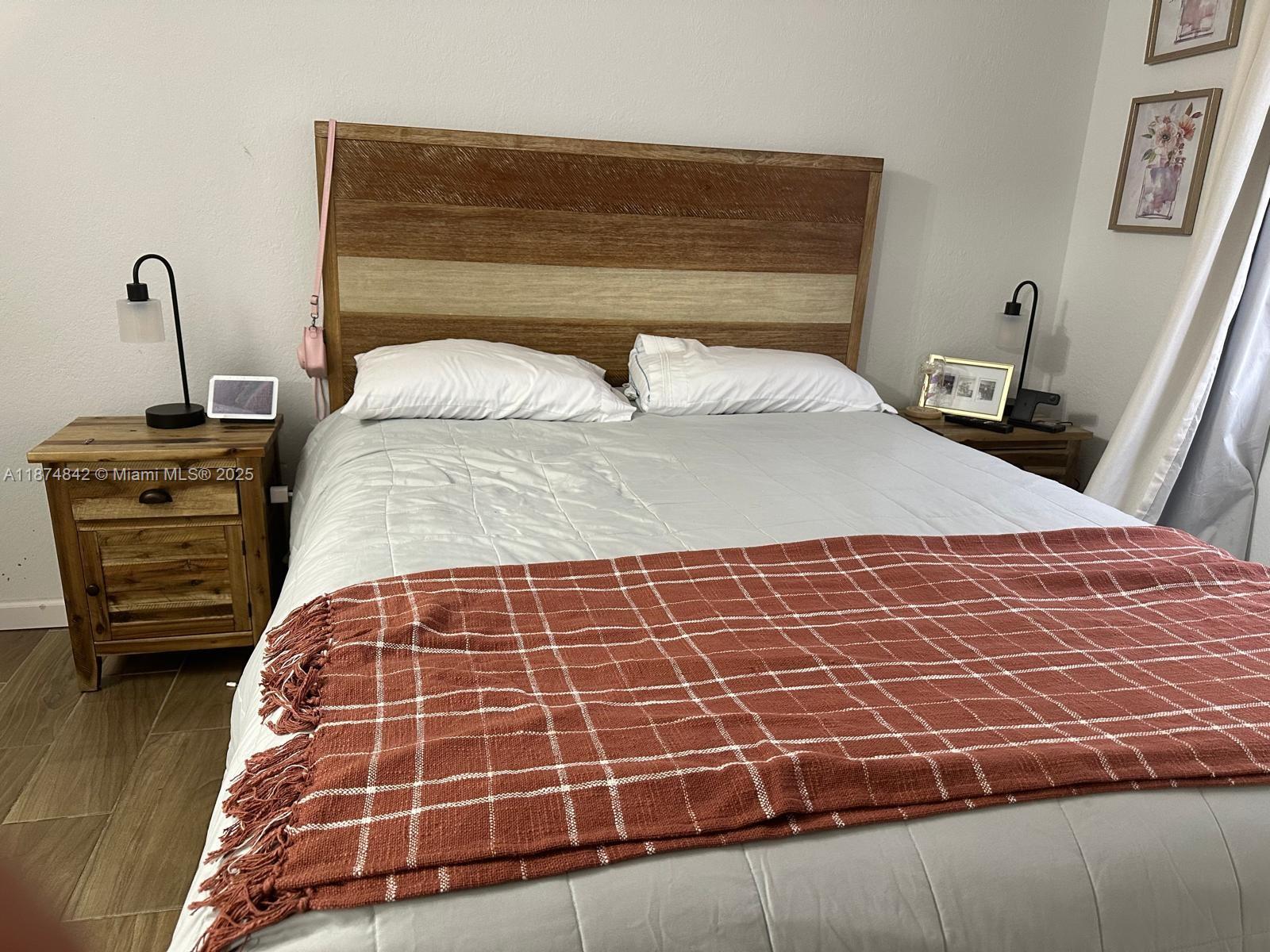 KEYS GATE CONDO NO SEVEN - Residential