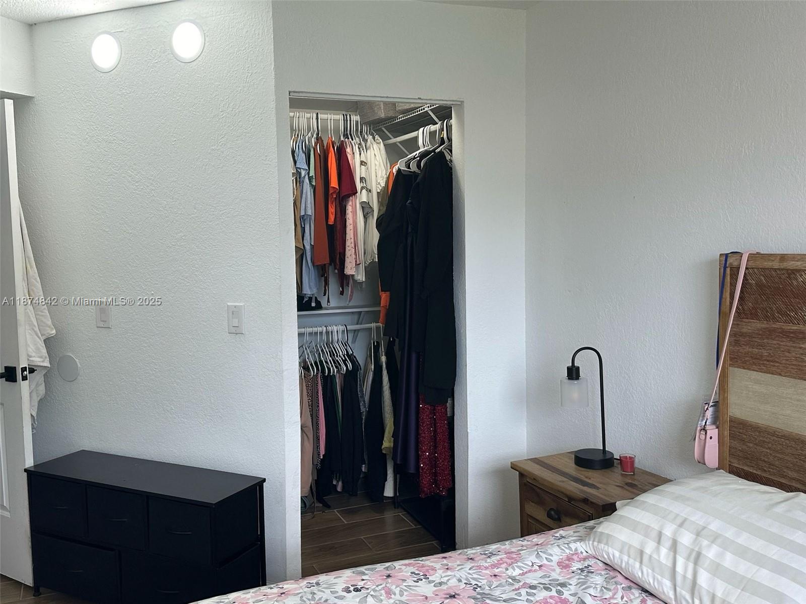 KEYS GATE CONDO NO SEVEN - Residential