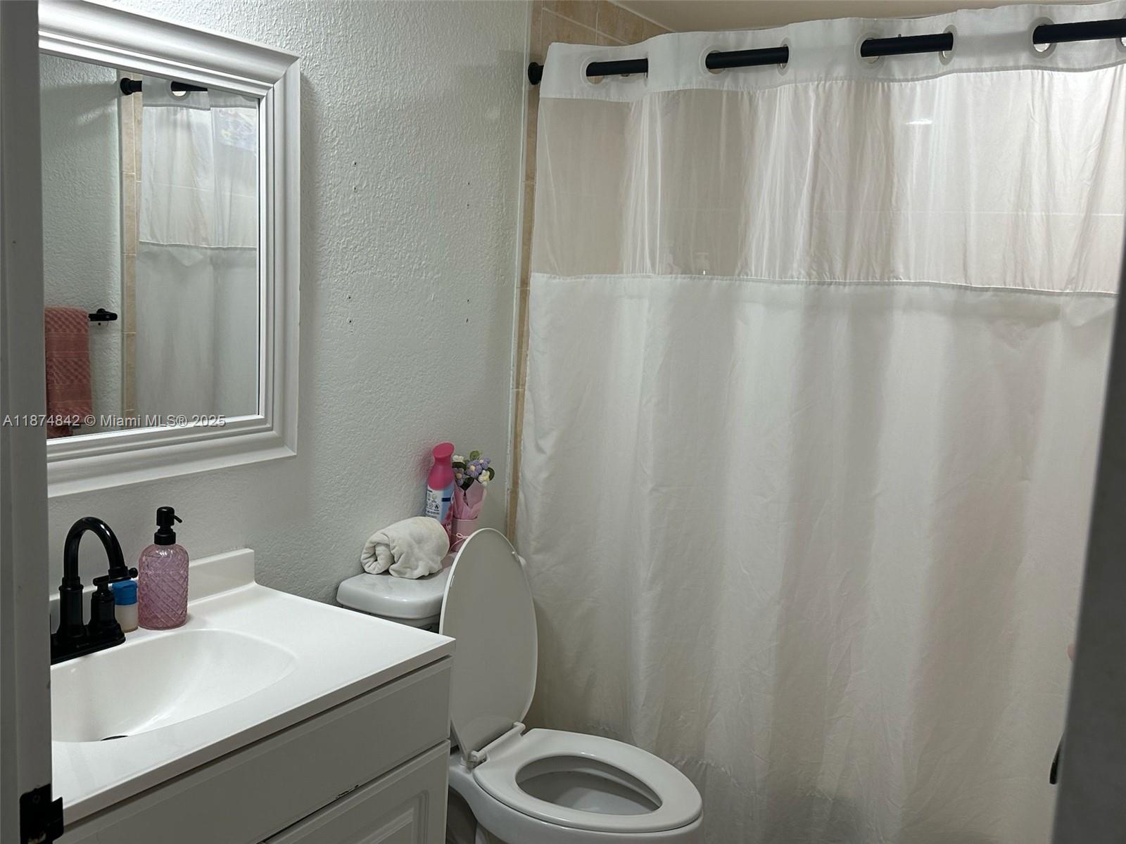 KEYS GATE CONDO NO SEVEN - Residential