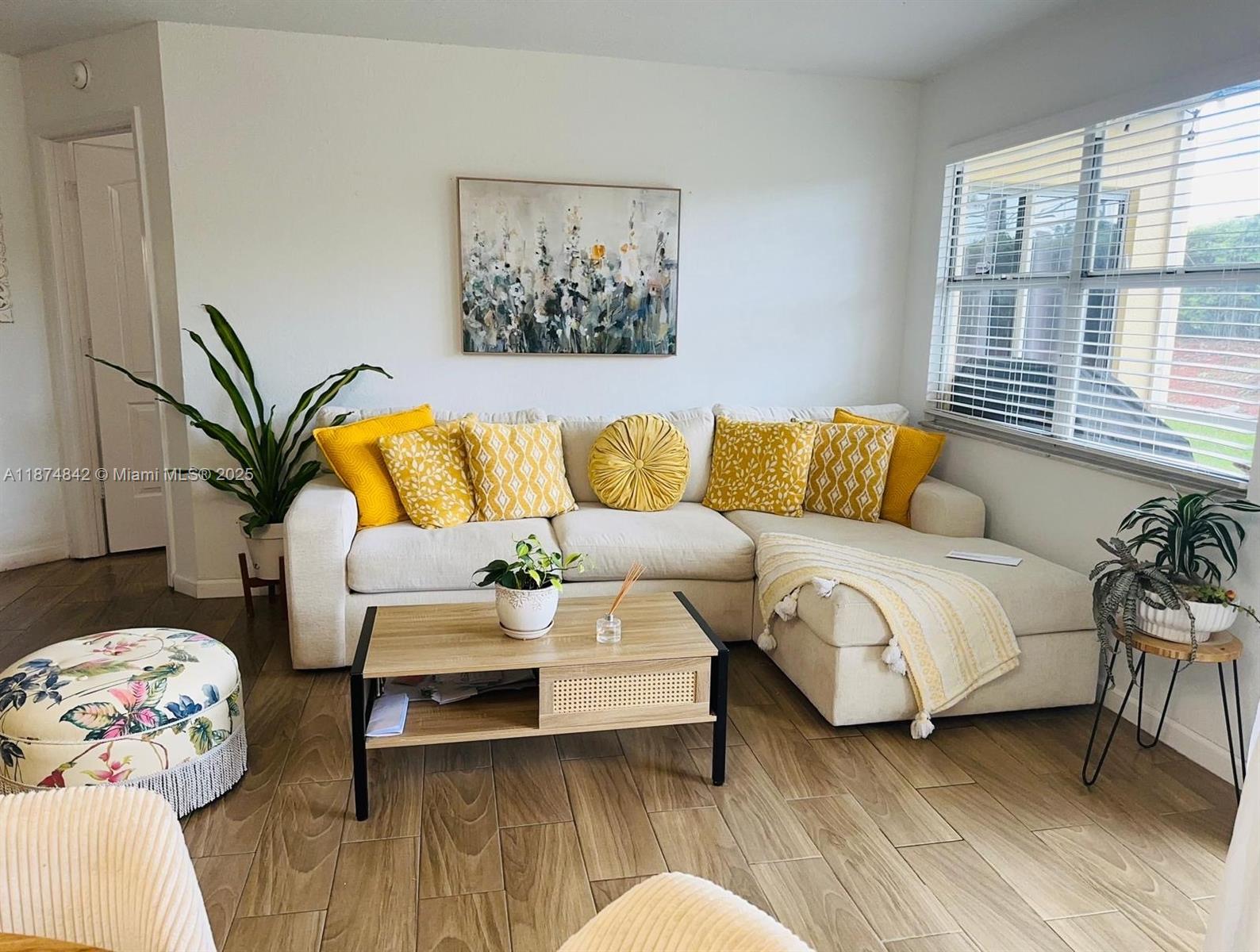 KEYS GATE CONDO NO SEVEN - Residential