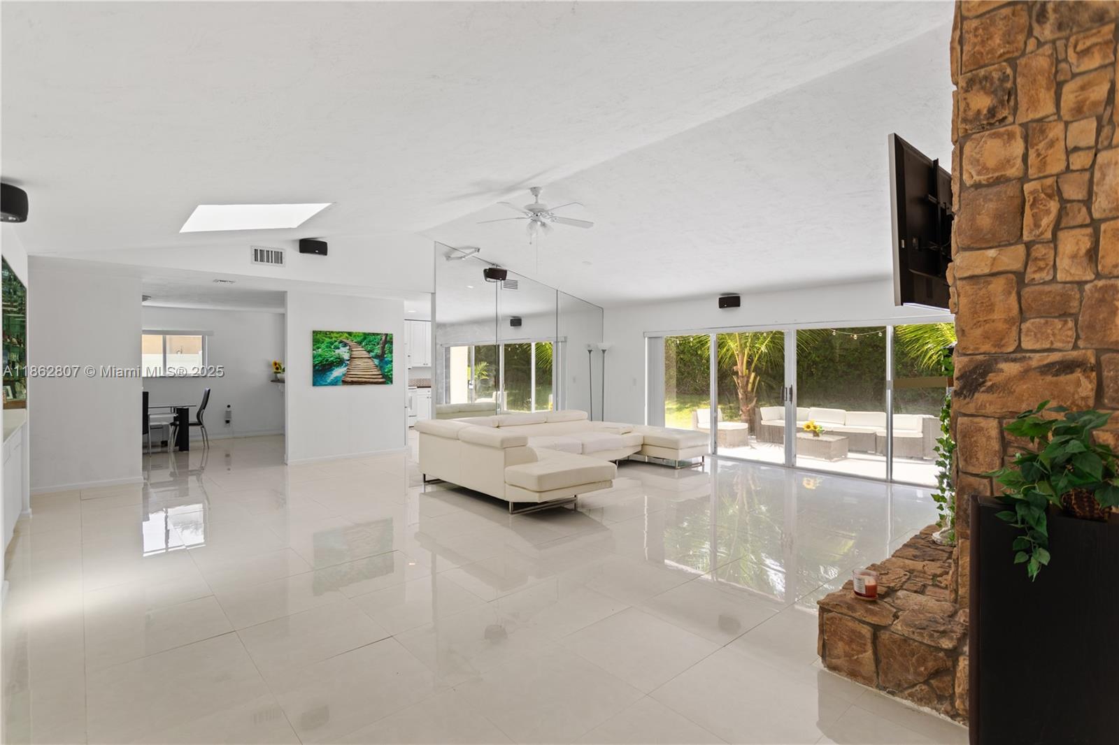 2451 SW 23rd Cranbrook Dr