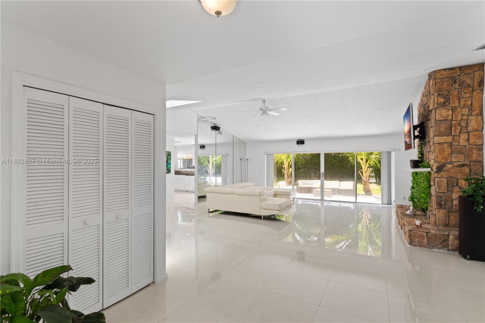 CRANBROOK LAKE ESTATES - Residential