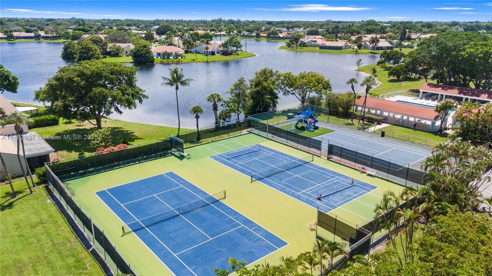 CRANBROOK LAKE ESTATES - Residential