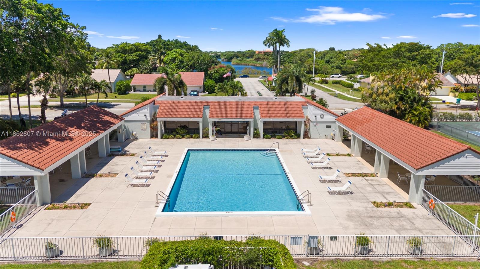 CRANBROOK LAKE ESTATES - Residential
