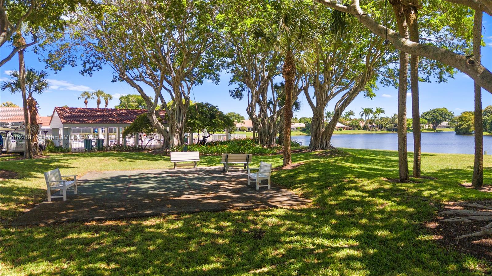 CRANBROOK LAKE ESTATES - Residential