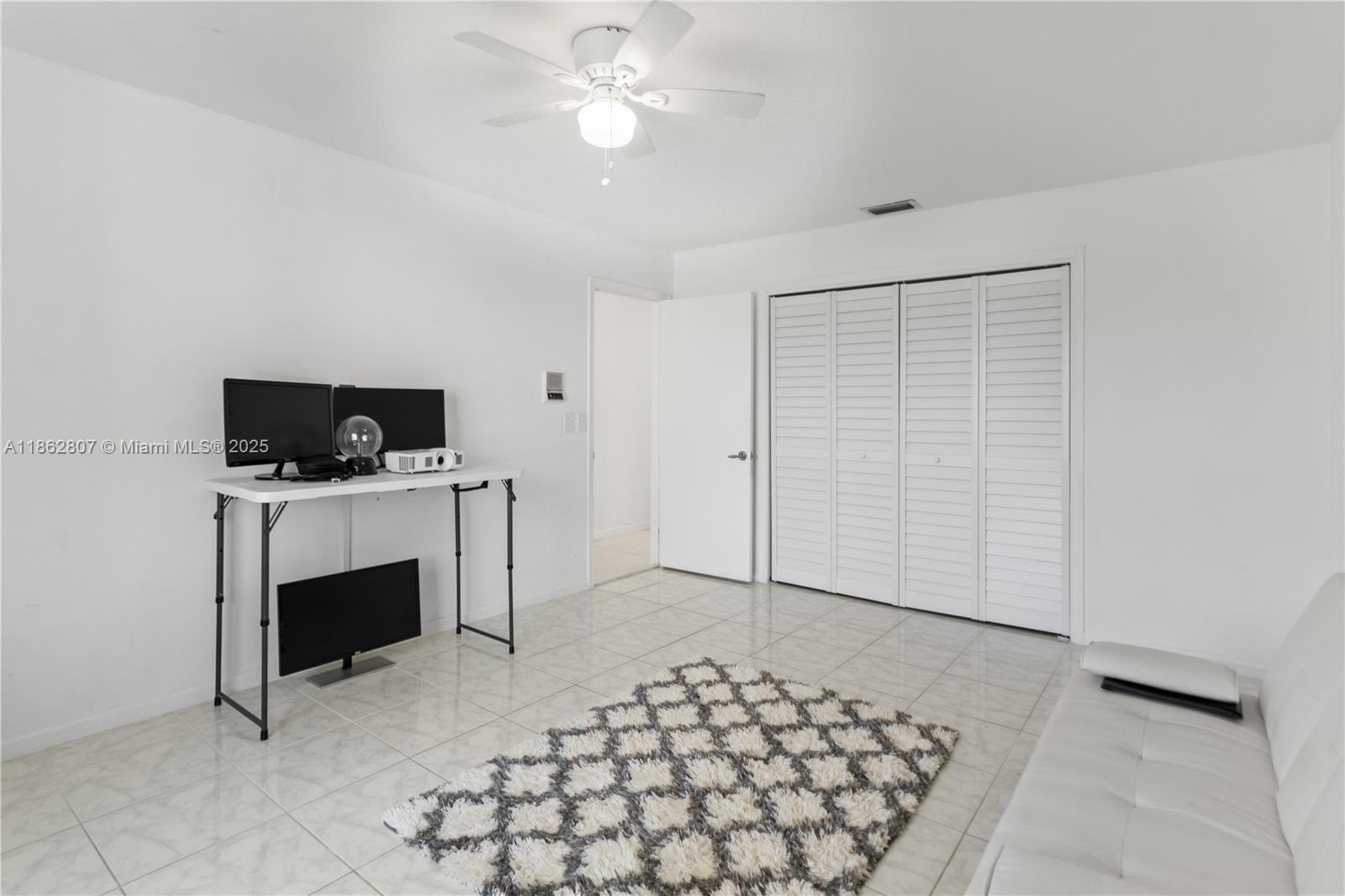 CRANBROOK LAKE ESTATES - Residential
