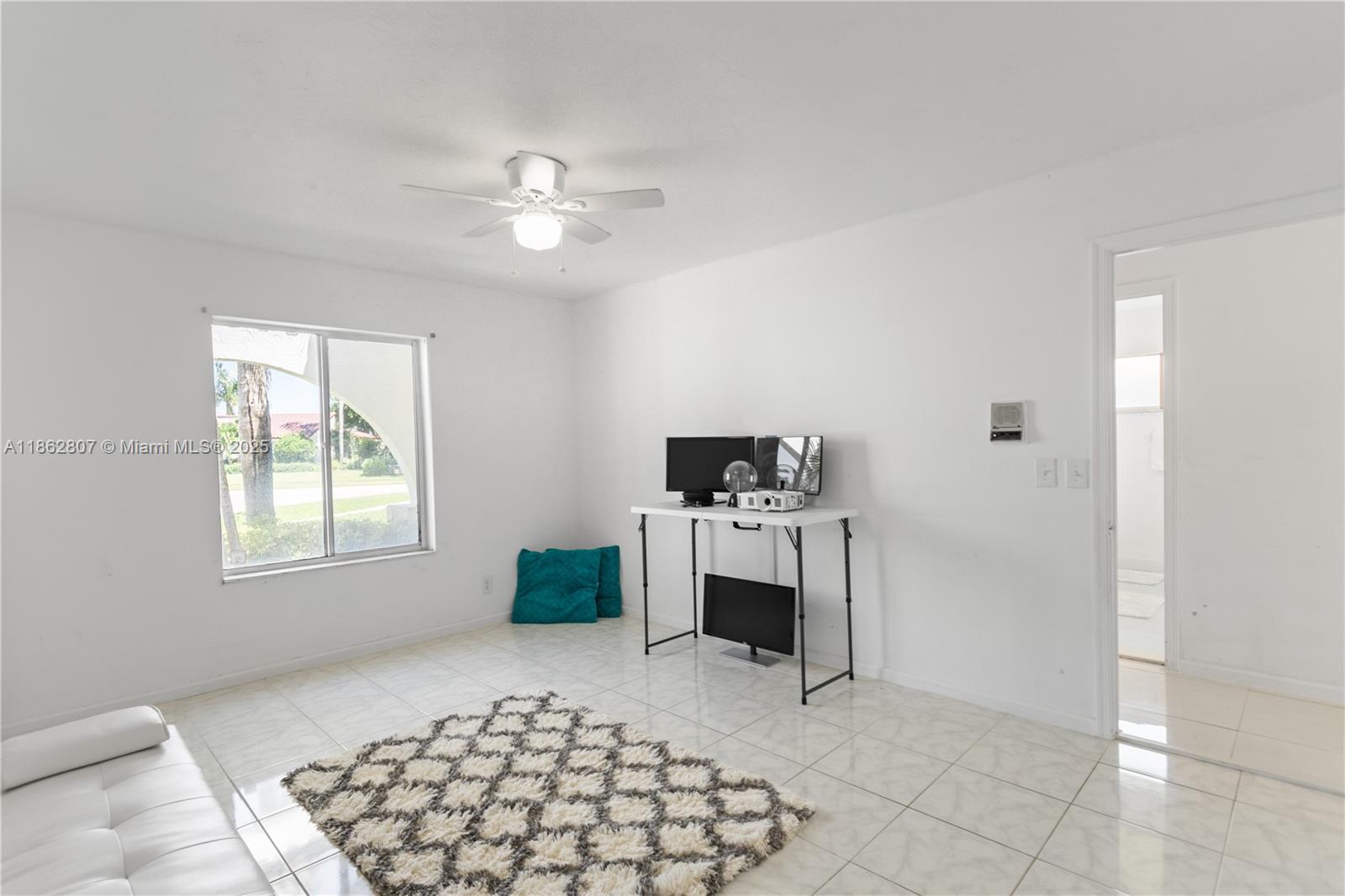 CRANBROOK LAKE ESTATES - Residential
