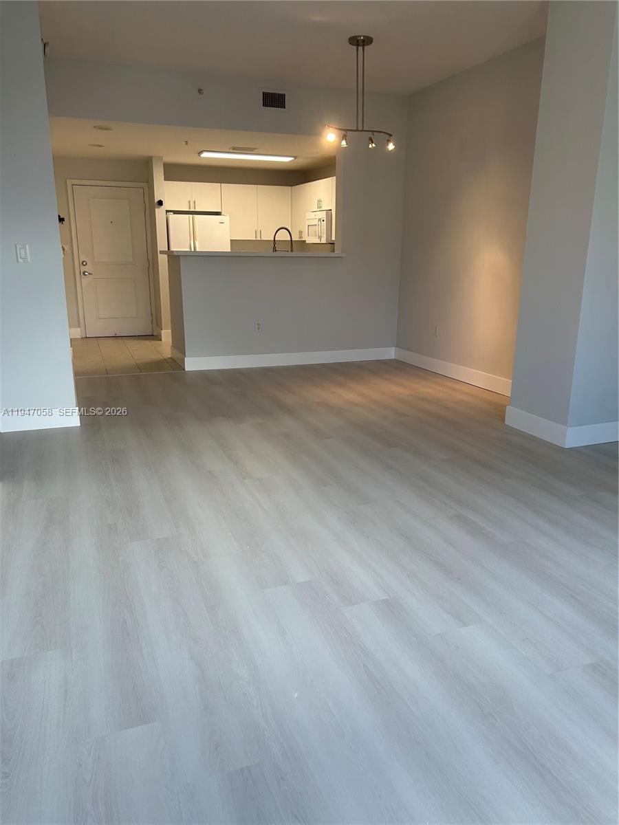 TEN ARAGON CONDO - Residential