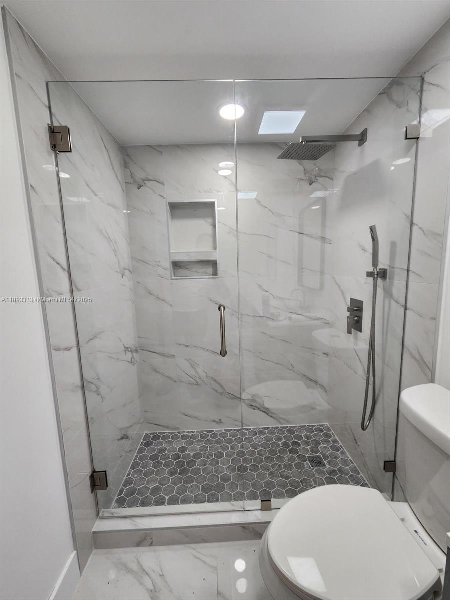 71 ST BYRON CONDO - Residential Lease