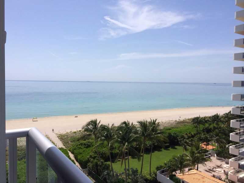 Beautifully remodeled 1 bedroom apartment on the beach. Impecable and with ample water views. Everything on this apartment has been renovated. Top of the line features. The building has also been completed renovated also and is easily accesed on Colli ns Avenue, just 5 minutes from South Beach, Please provide lead time for showings.