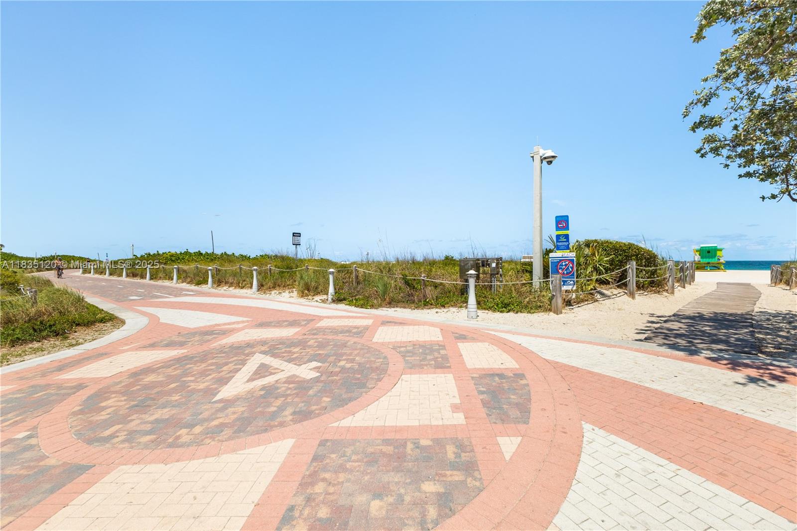 THE PRESIDENTIAL CONDO - Residential