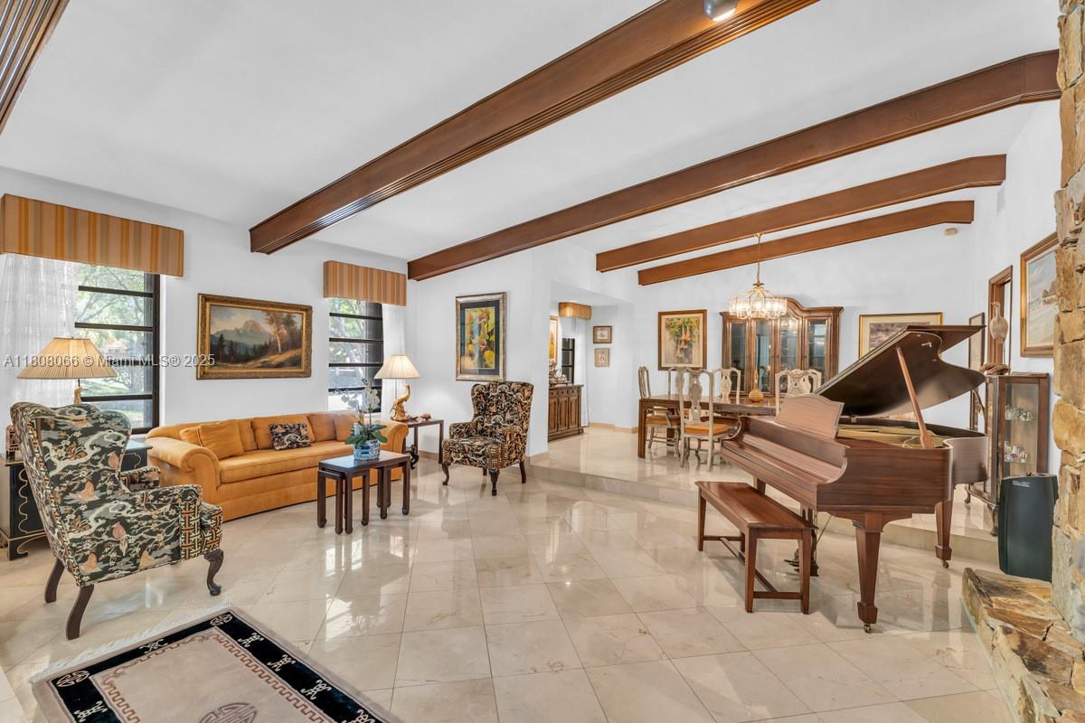 WARWICK MANOR 1ST ADDN - Residential