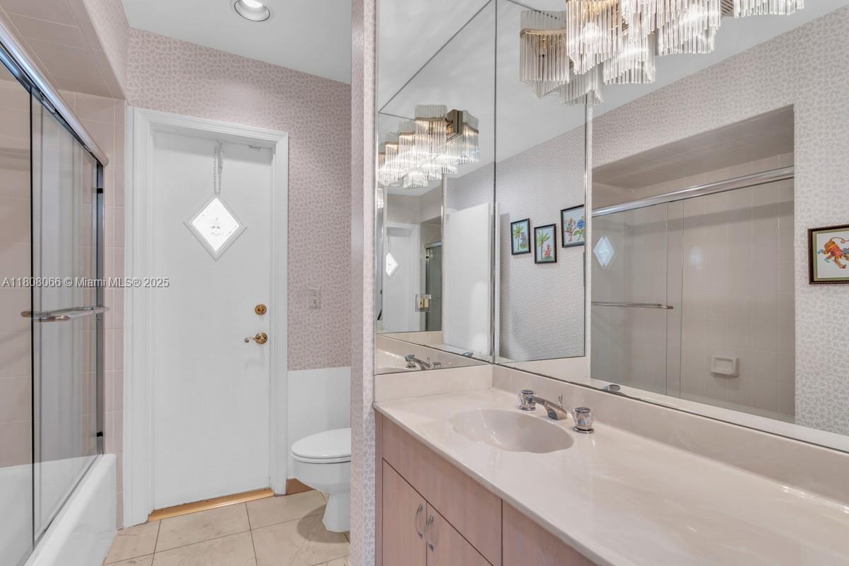 WARWICK MANOR 1ST ADDN - Residential