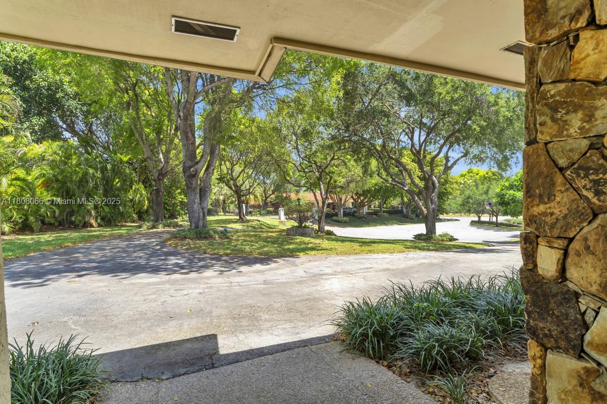 5990 SW 135th Ter