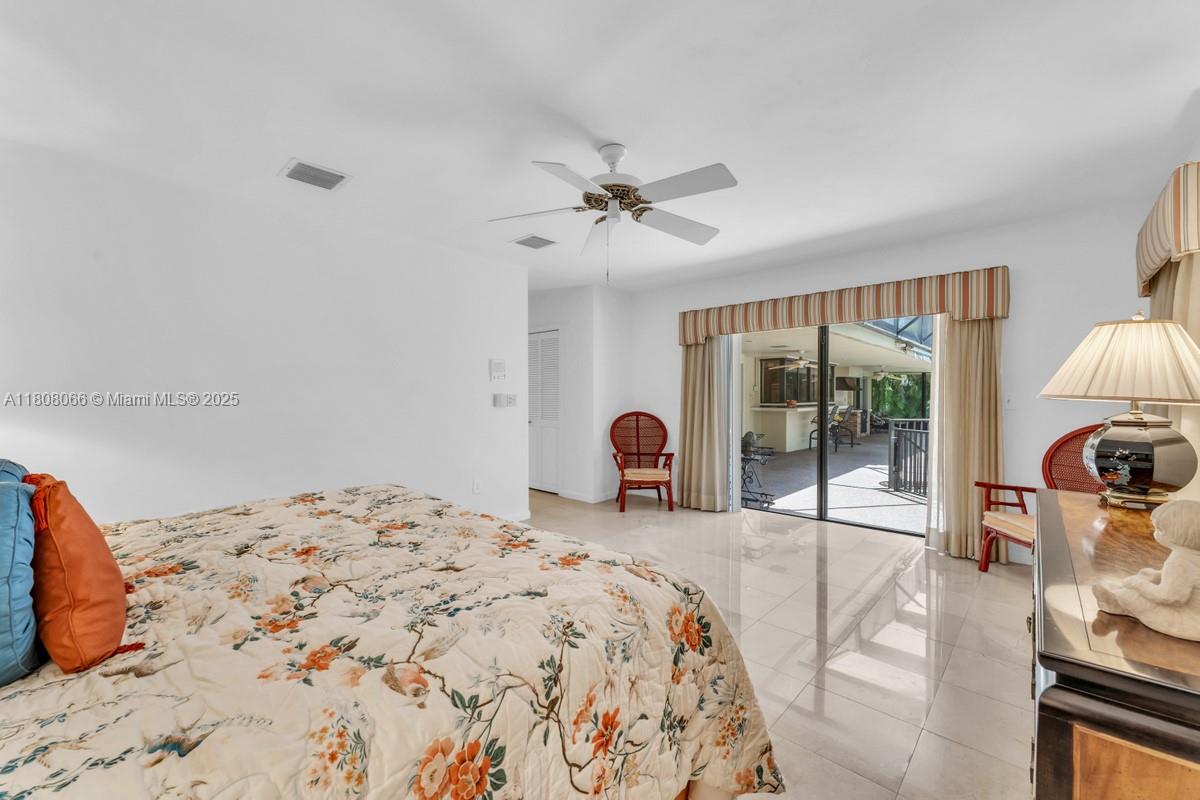 WARWICK MANOR 1ST ADDN - Residential