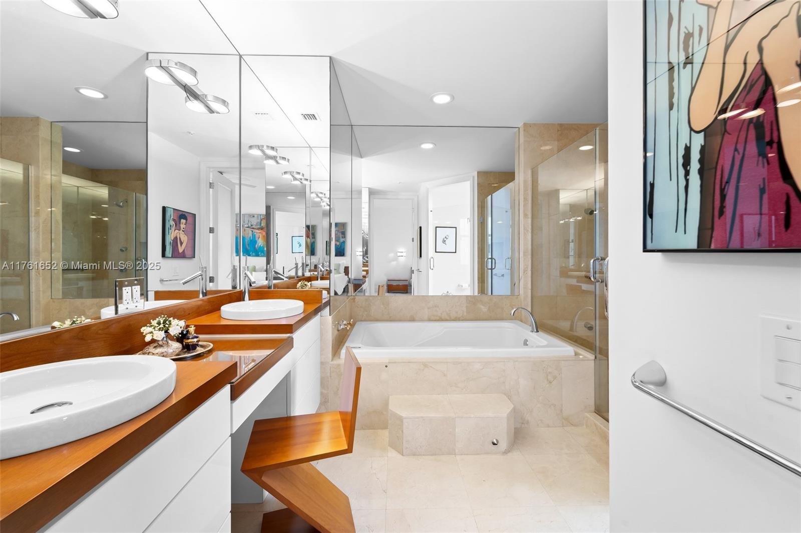 GABLES ON THE GREEN CONDO - Residential