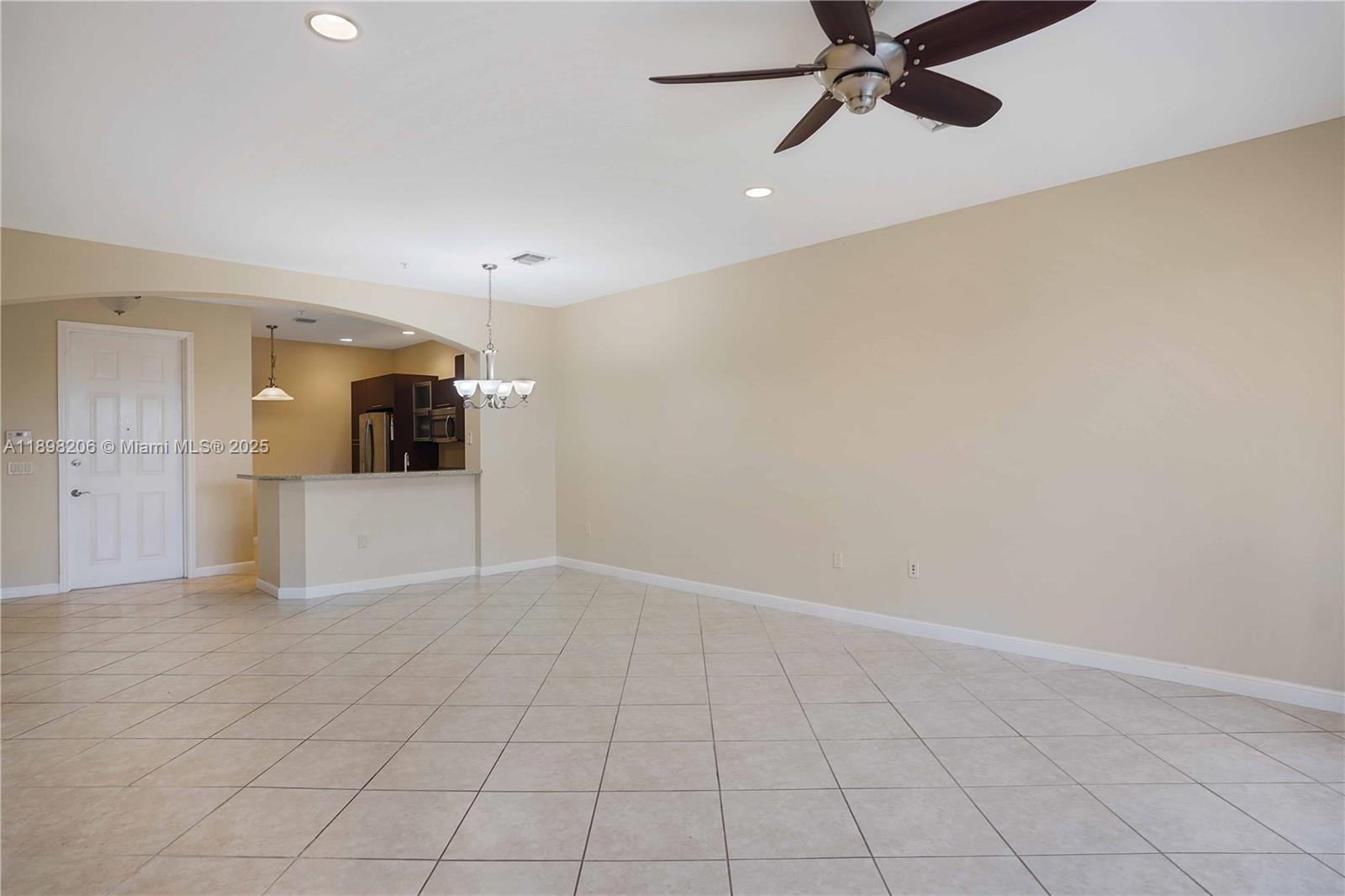 VILLA BIARRITZ CONDO - Residential