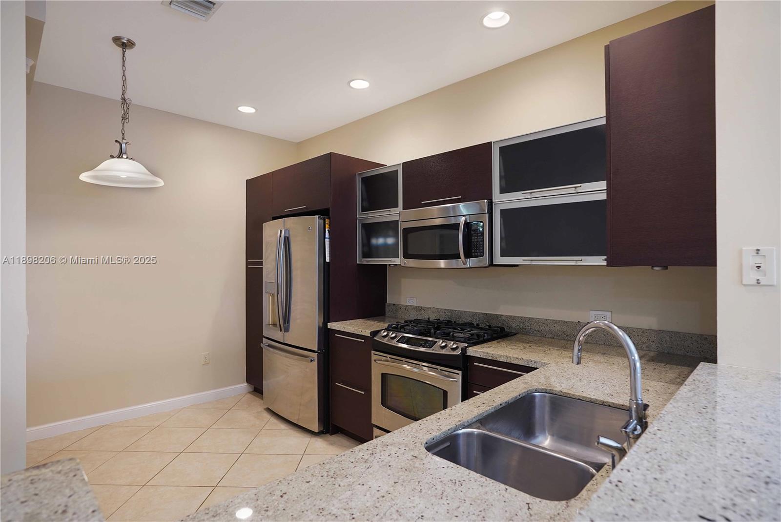 VILLA BIARRITZ CONDO - Residential