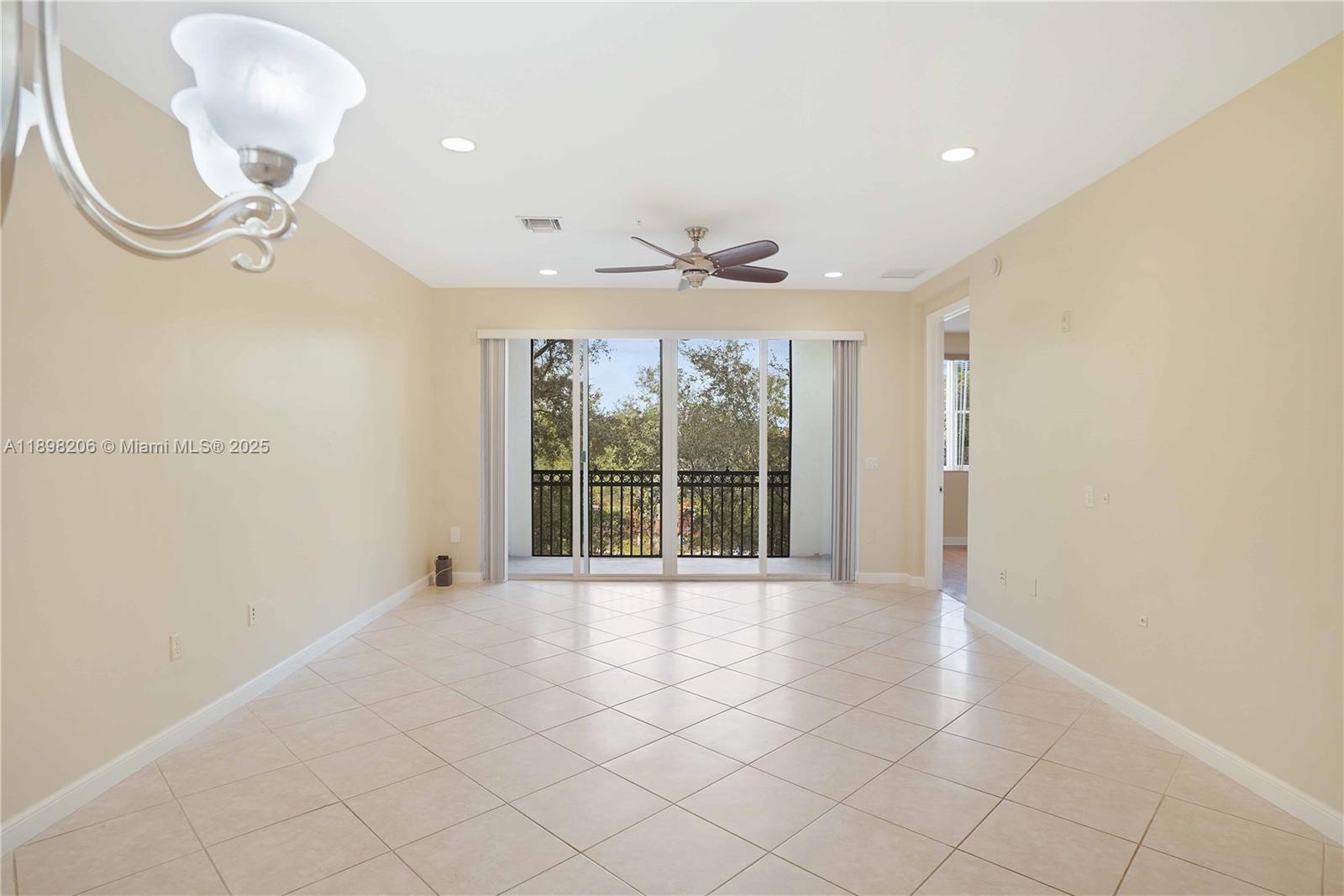 VILLA BIARRITZ CONDO - Residential