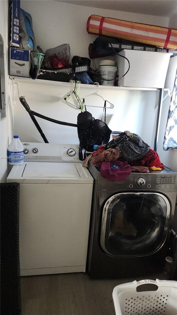 LAWRENCE EST LAND COS SUB - Residential Income