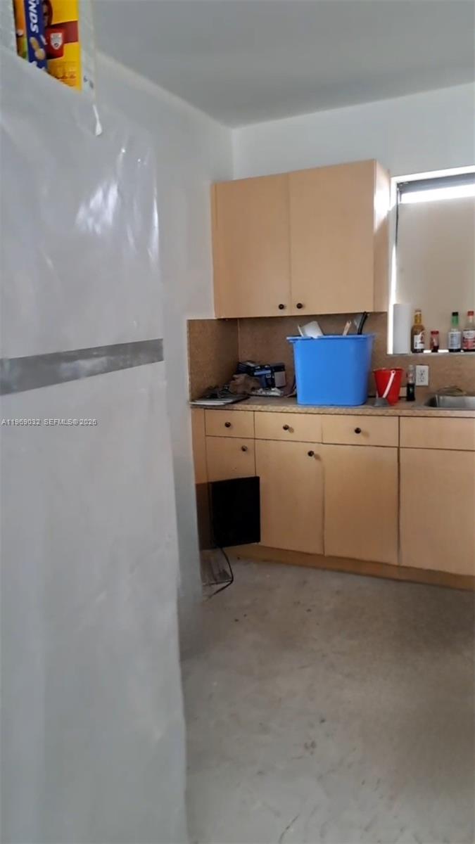 LAWRENCE EST LAND COS SUB - Residential Income