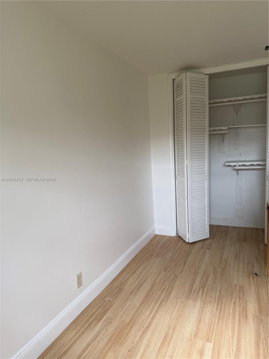 GOLDEN ISLES CONDO APTS - Residential Lease