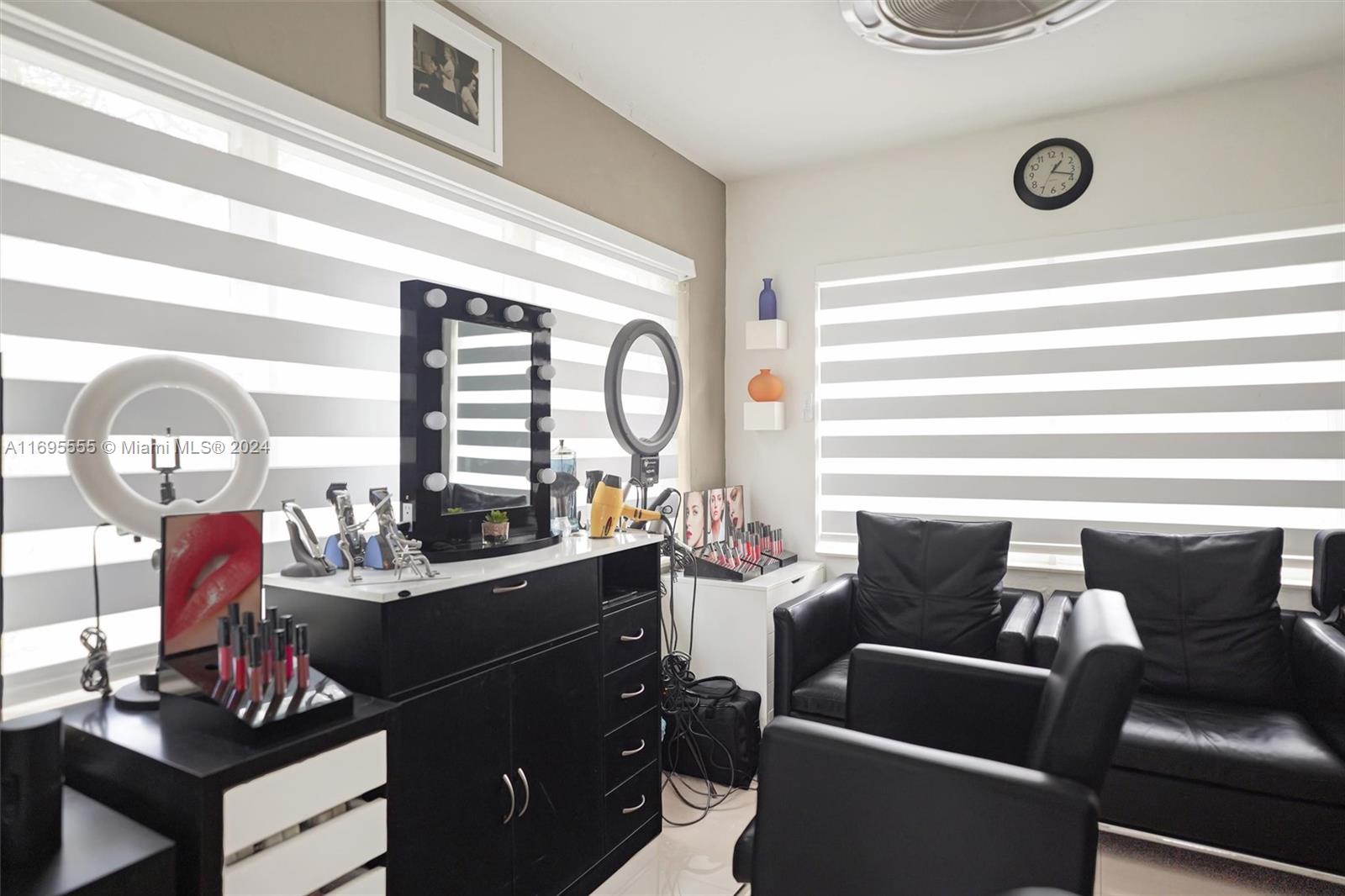 SAWYER & ROBERTS ADDN - Residential