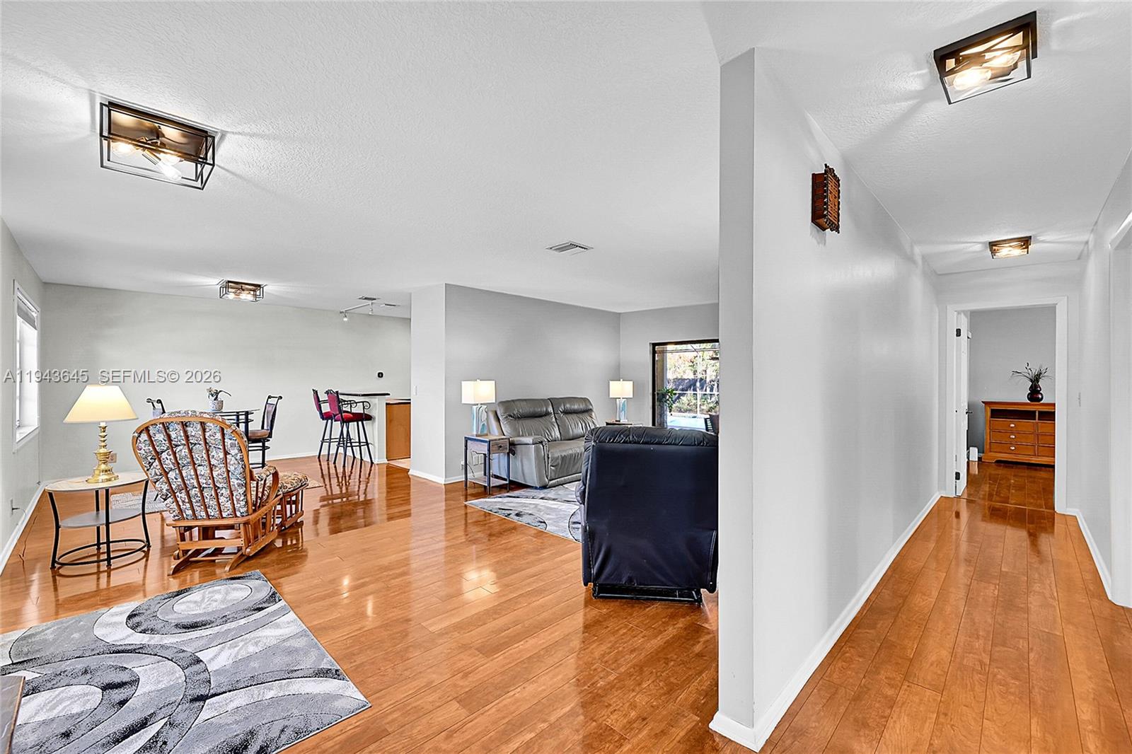 PEMBROKE LAKES SEC 2 - Residential