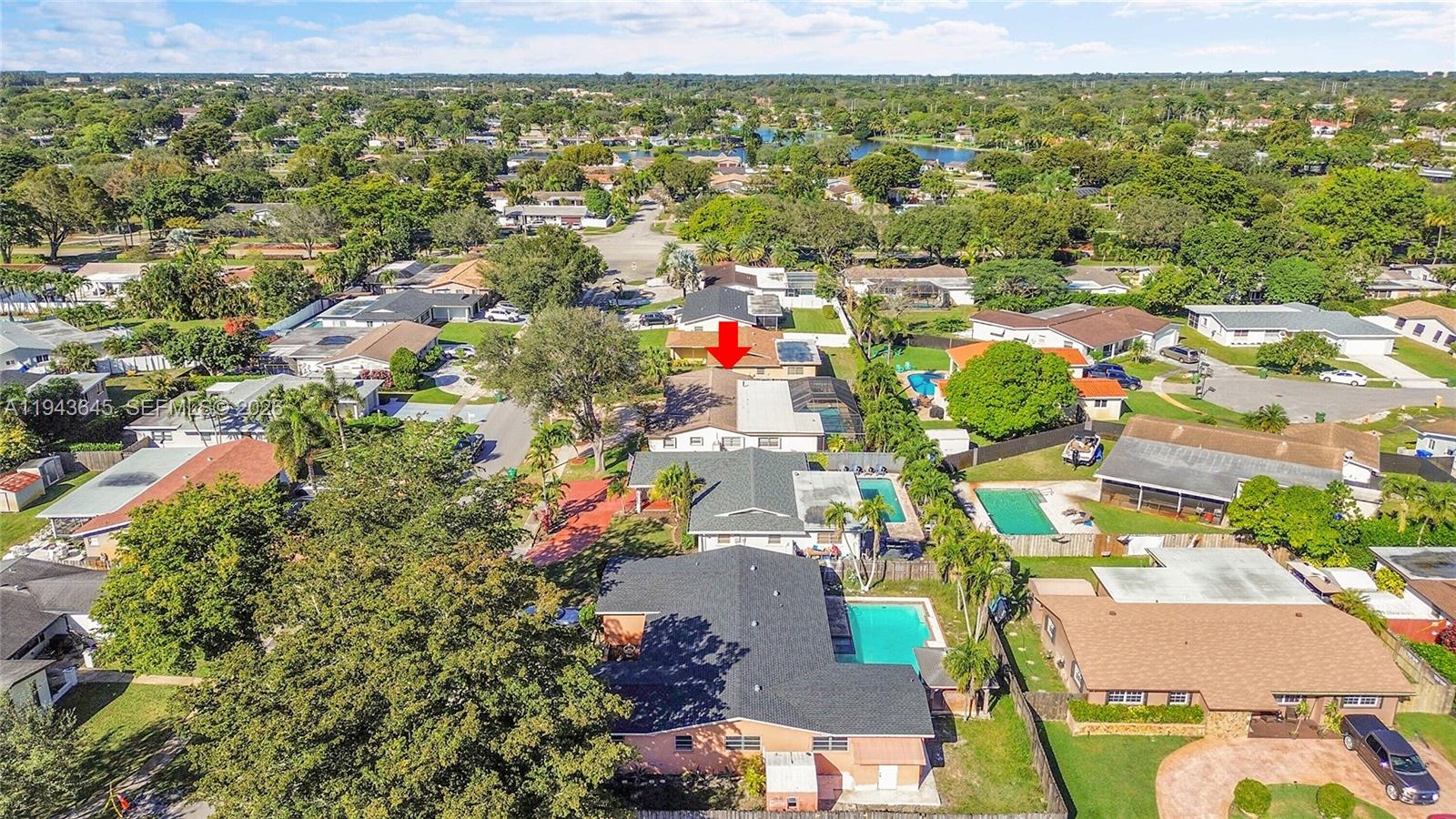 PEMBROKE LAKES SEC 2 - Residential