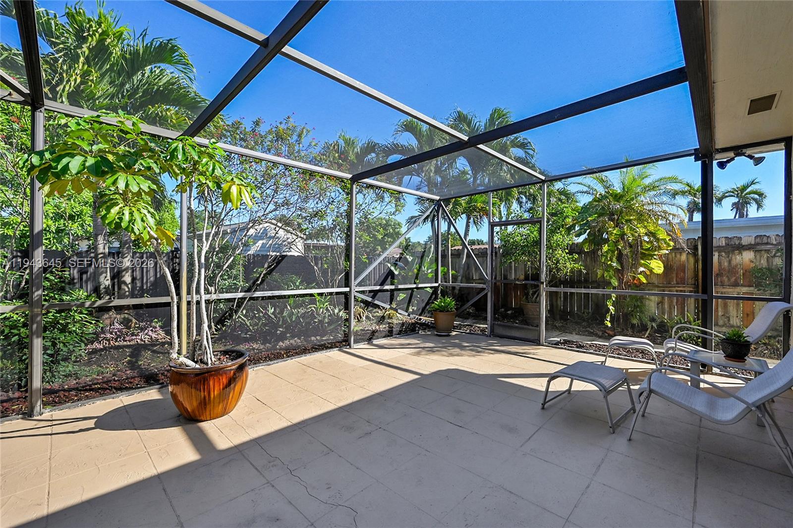 PEMBROKE LAKES SEC 2 - Residential