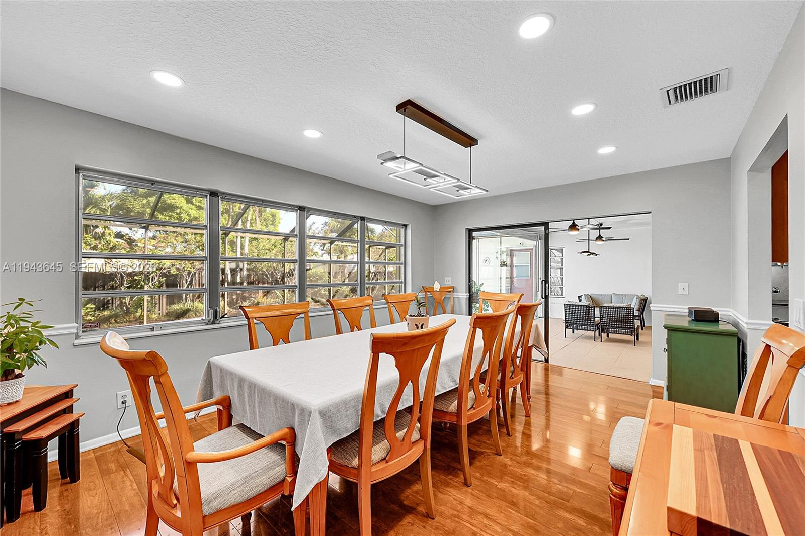 PEMBROKE LAKES SEC 2 - Residential