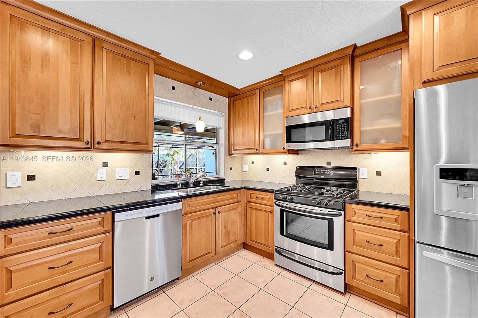 PEMBROKE LAKES SEC 2 - Residential