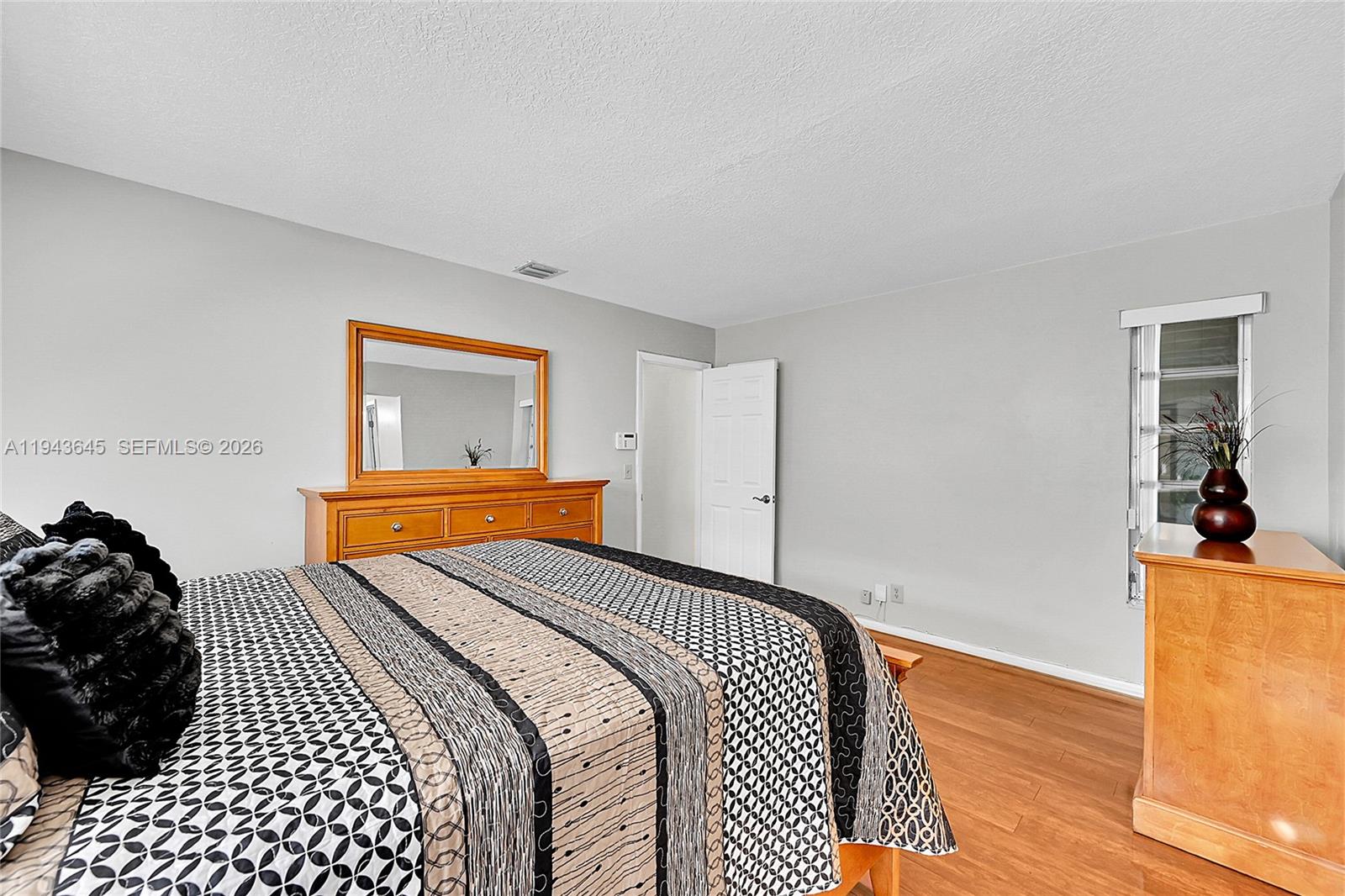 PEMBROKE LAKES SEC 2 - Residential