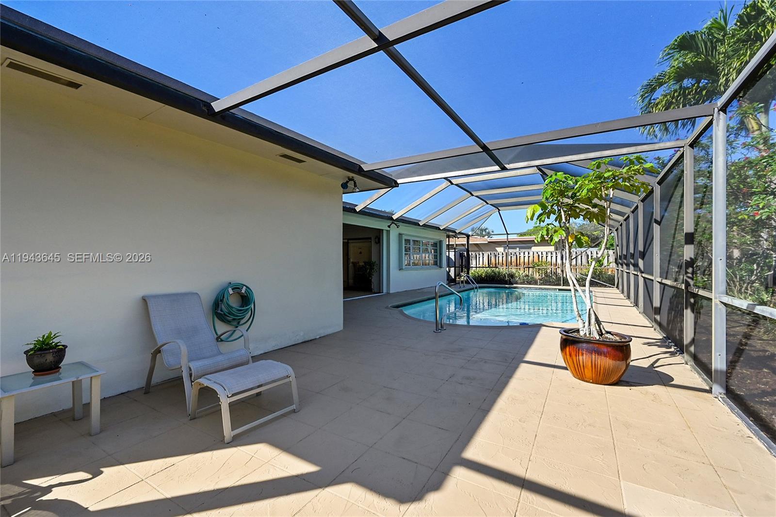 PEMBROKE LAKES SEC 2 - Residential