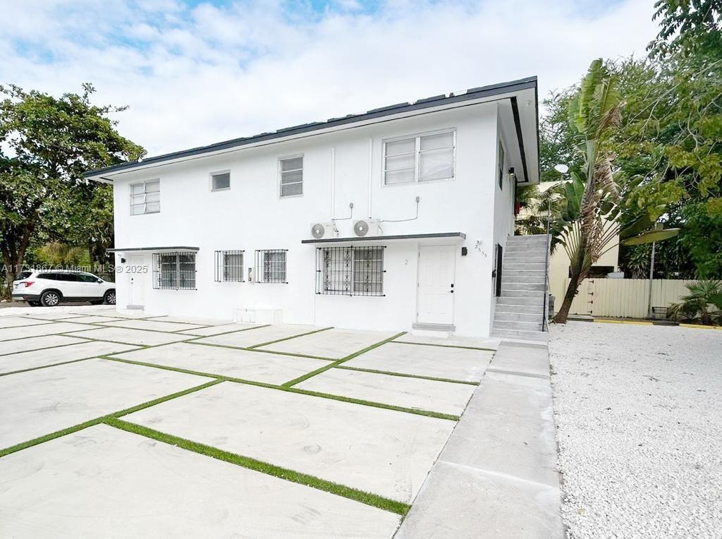 Investors Special! Beautiful fourplex, centrally located, completely remodeled. Zoning allows for short term rentals and Airbnb. 4 units total - 3 units are one bedroom, one bathroom and one unit is two bedrooms one bathroom. Annual return of 10%, buy today and begin earning immediately!
