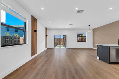 Photo of 13067 SW 286th Way #13067, Homestead, FL 33033 (MLS # A11951484)