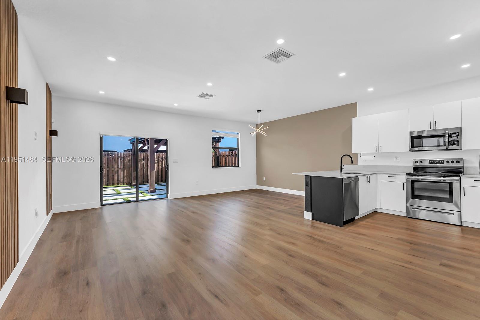 Pine Vista - Residential