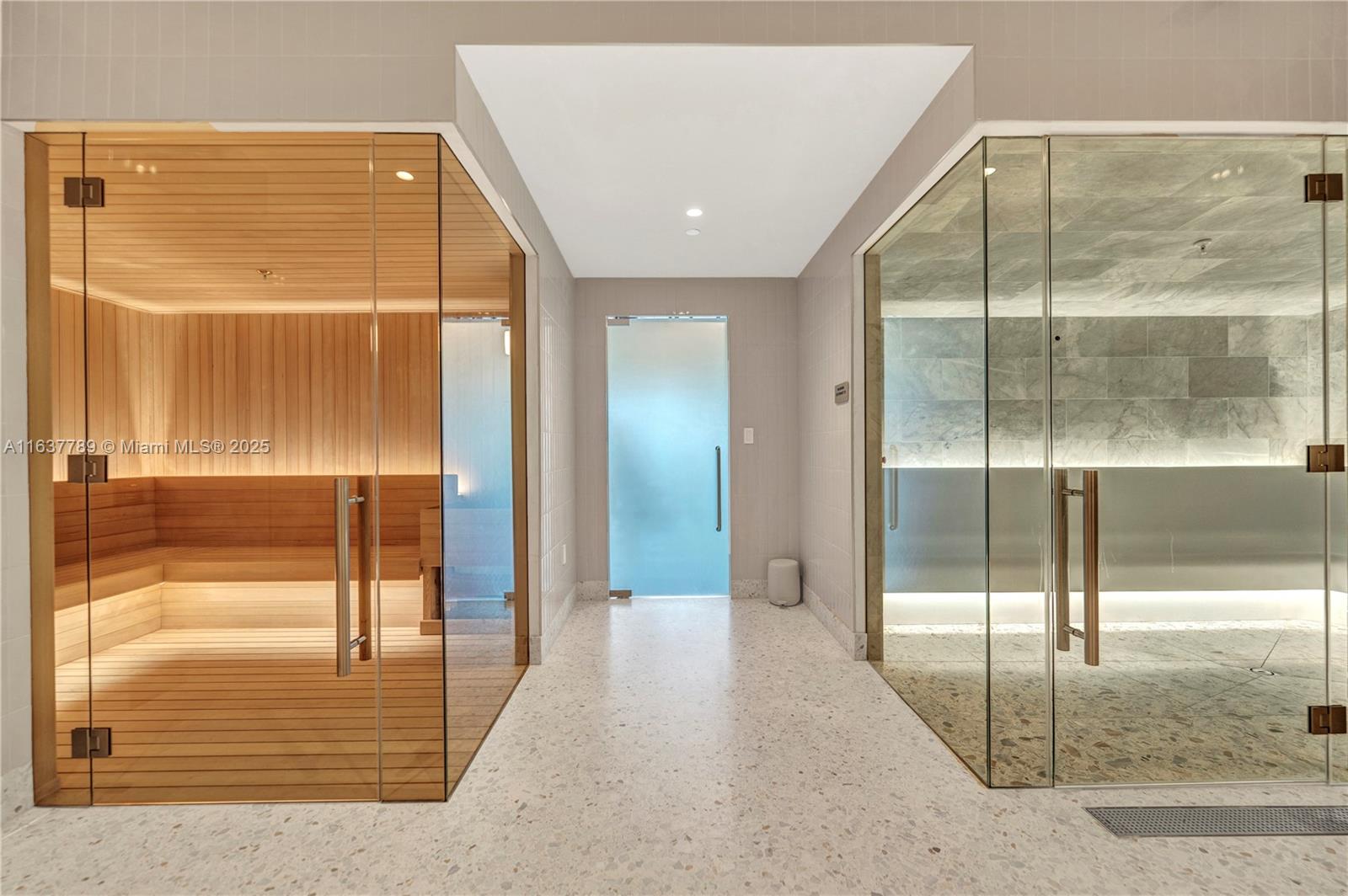 COCONUT GROVE - Residential