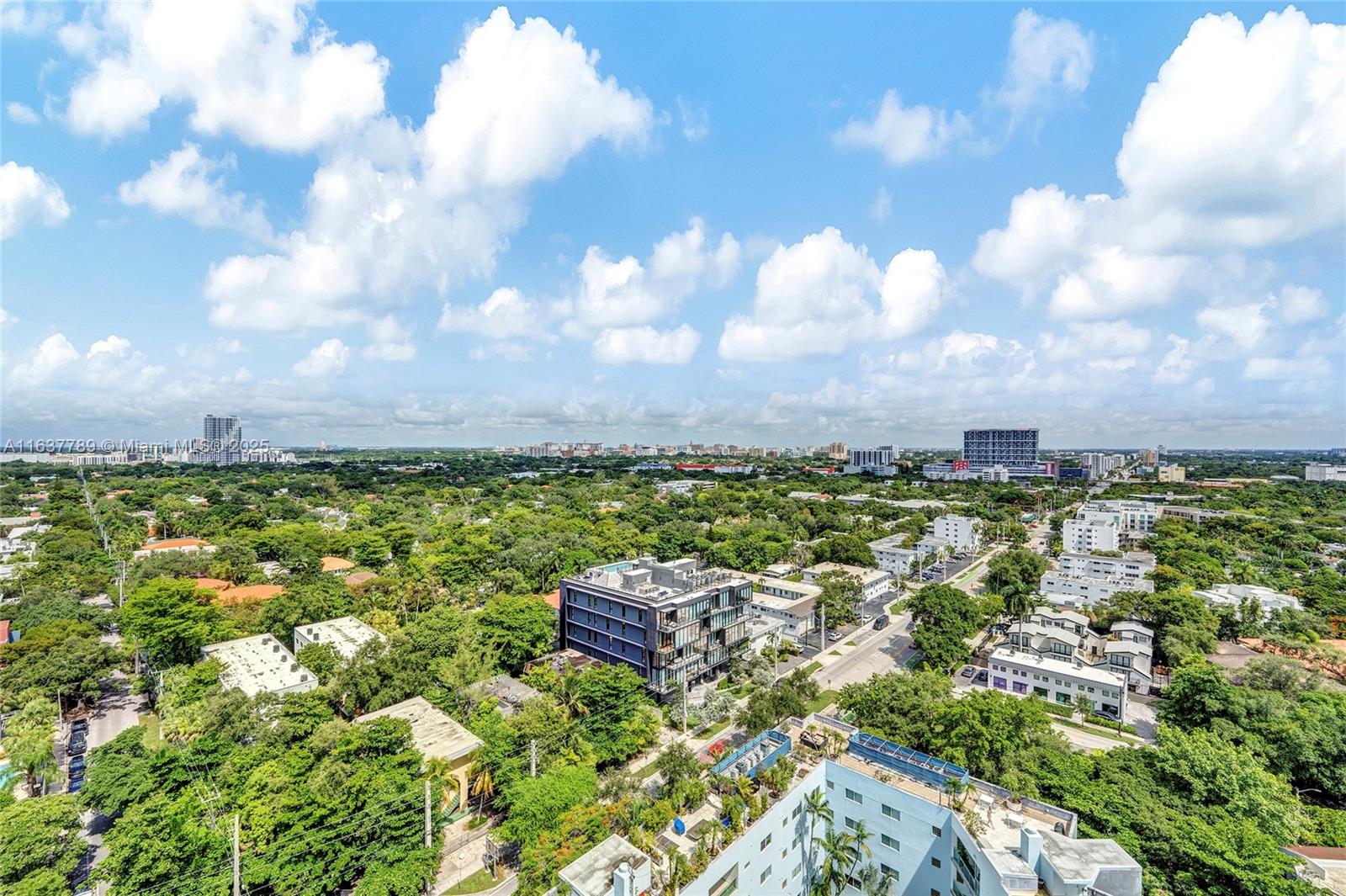 COCONUT GROVE - Residential