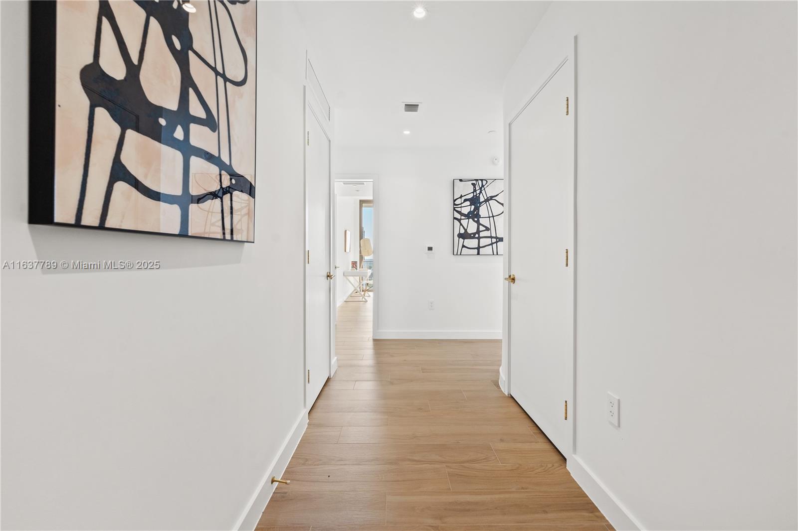 COCONUT GROVE - Residential