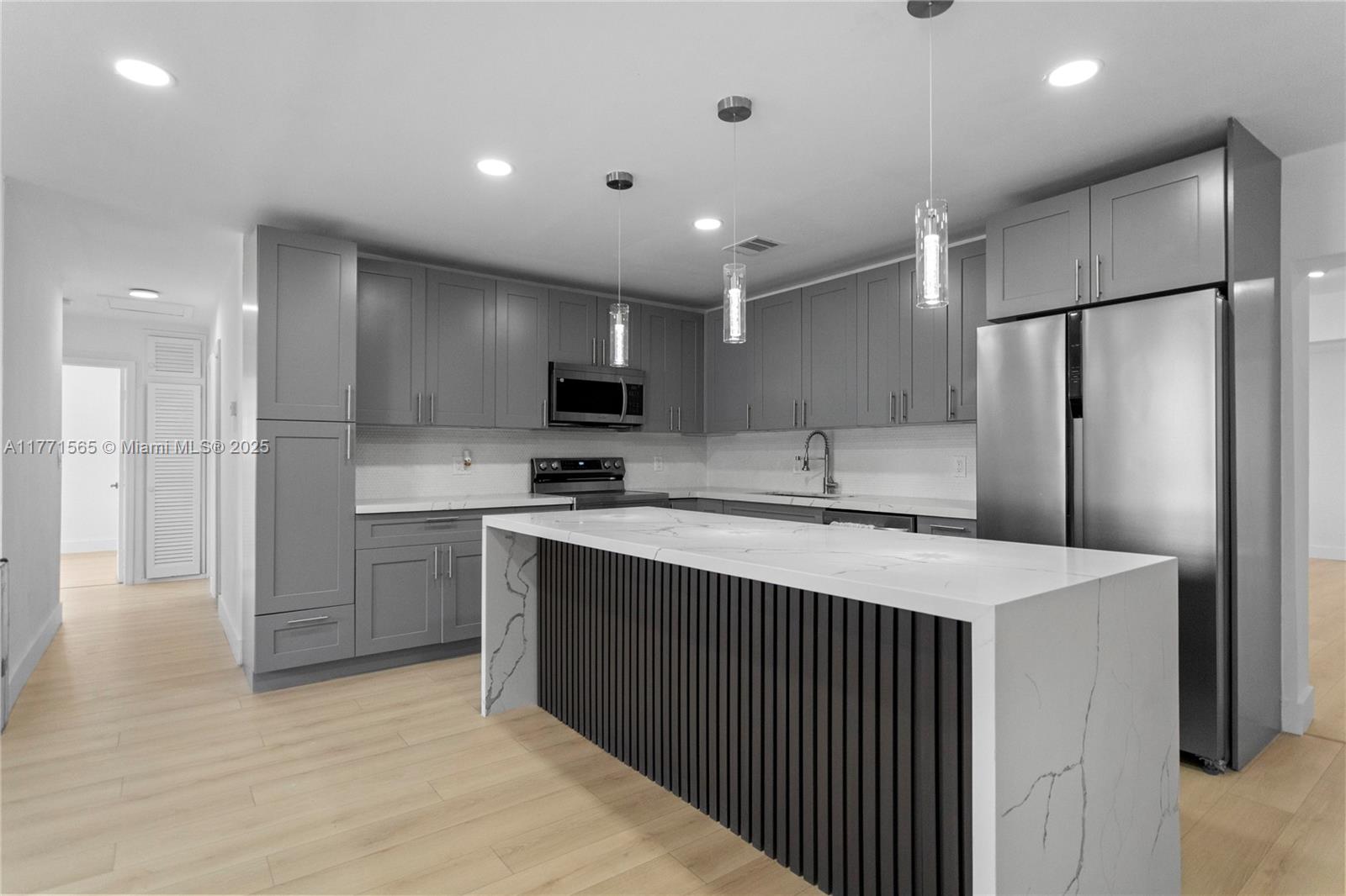 2560 NW 122nd St 2560