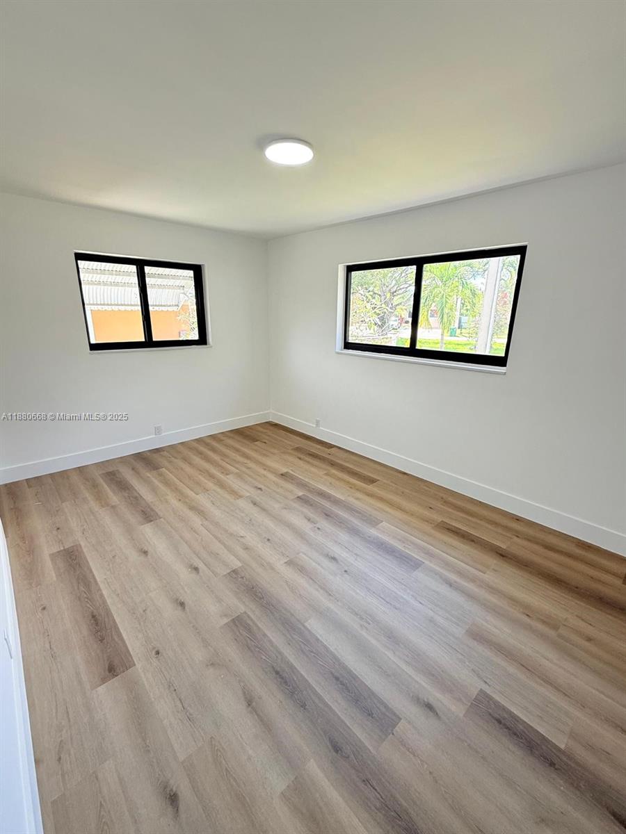 NORTH SHORES - Residential