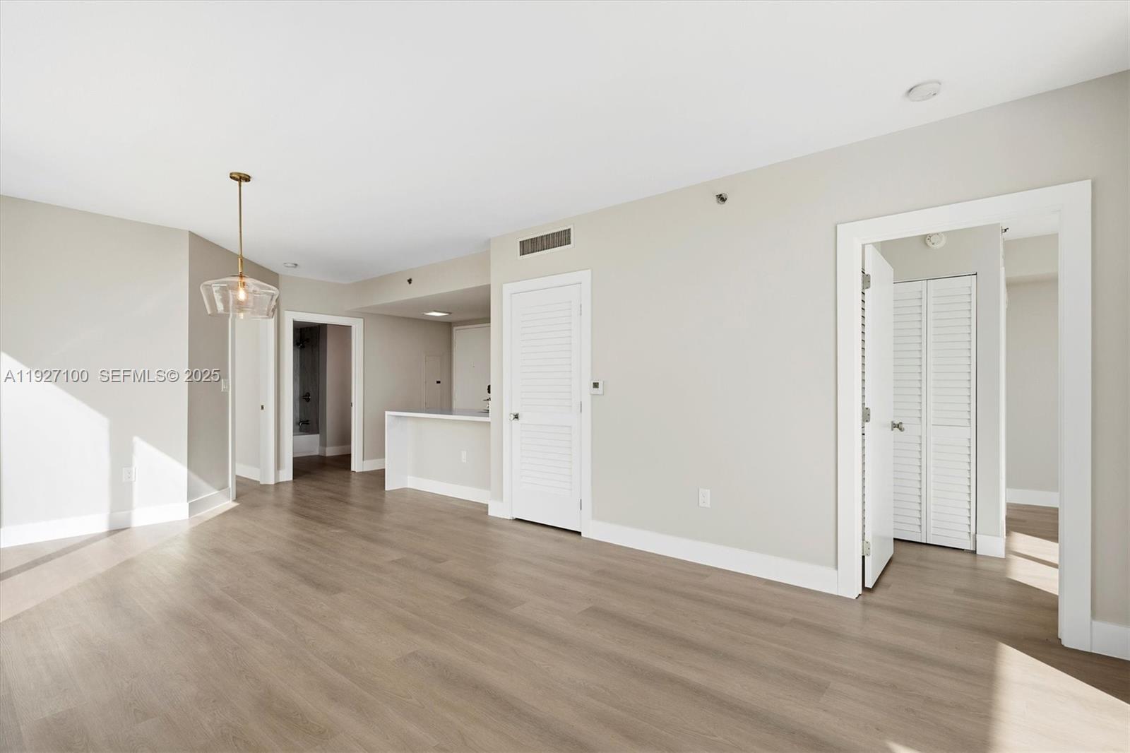 CORAL SEA VIEW CONDO - Residential