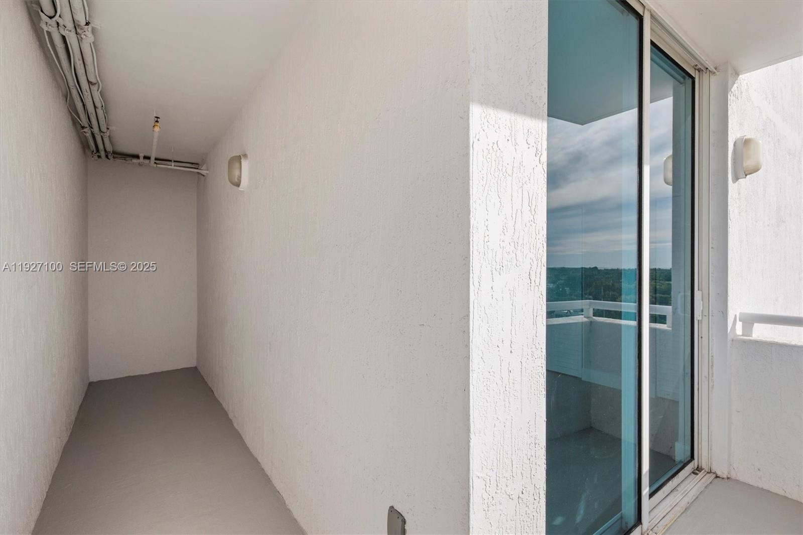 CORAL SEA VIEW CONDO - Residential