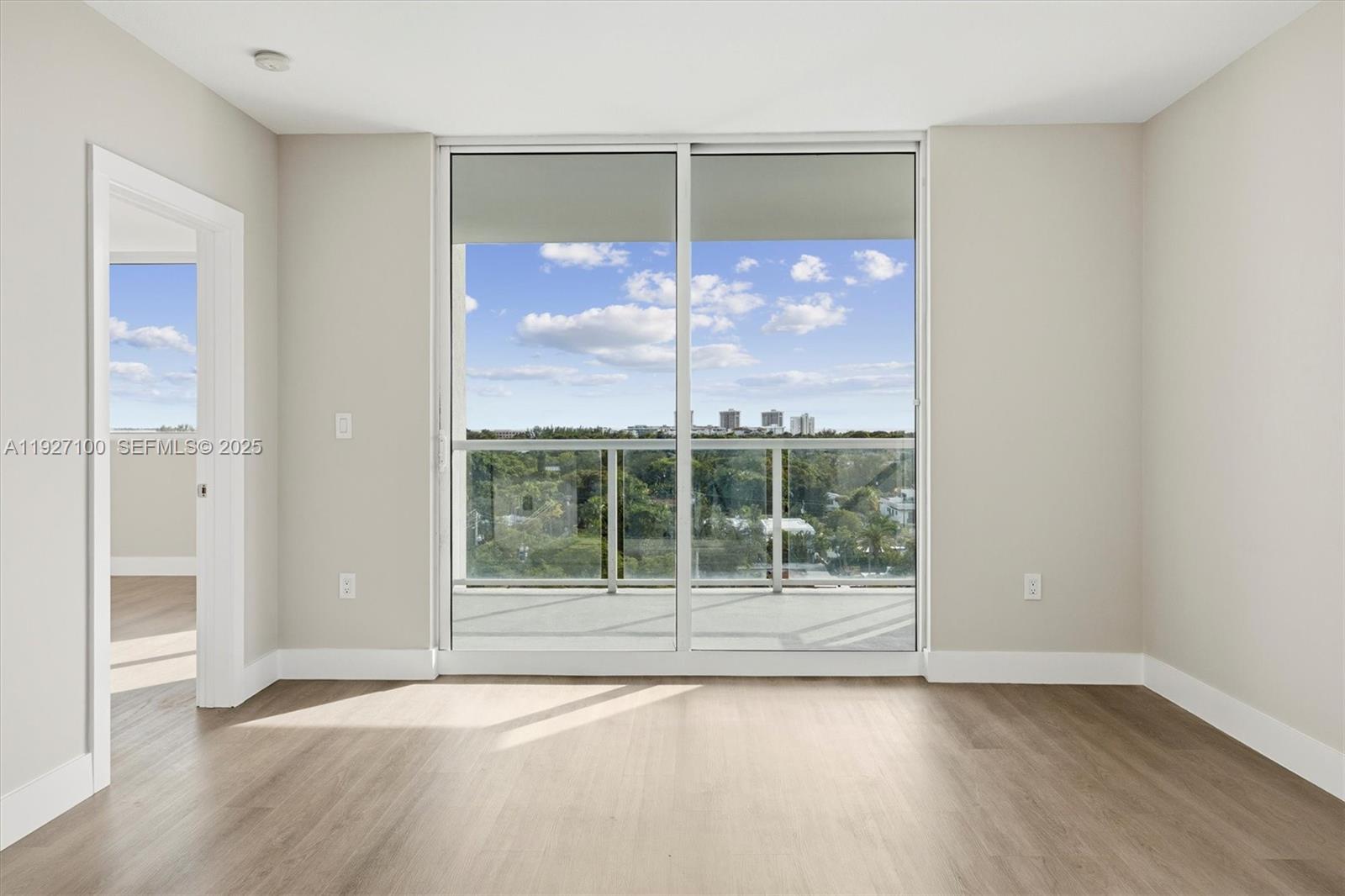 CORAL SEA VIEW CONDO - Residential