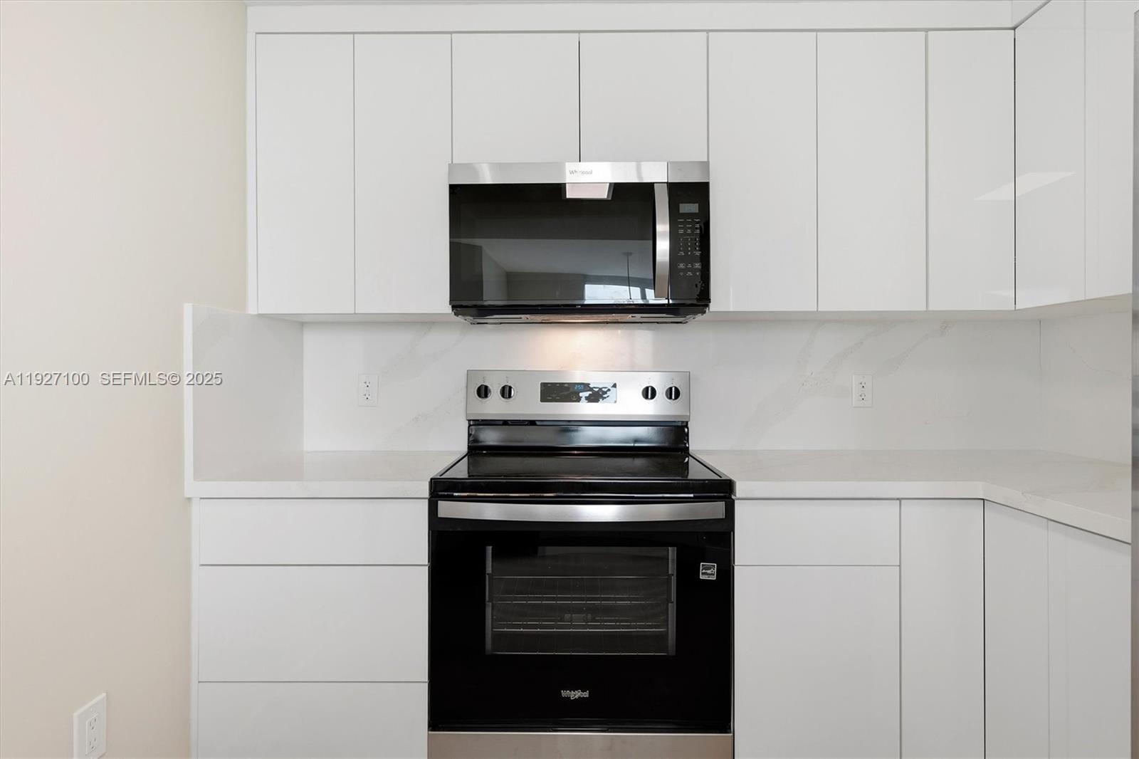 CORAL SEA VIEW CONDO - Residential