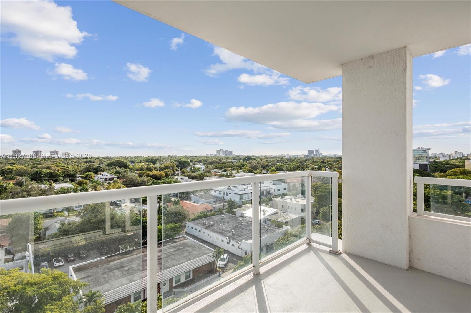 CORAL SEA VIEW CONDO - Residential